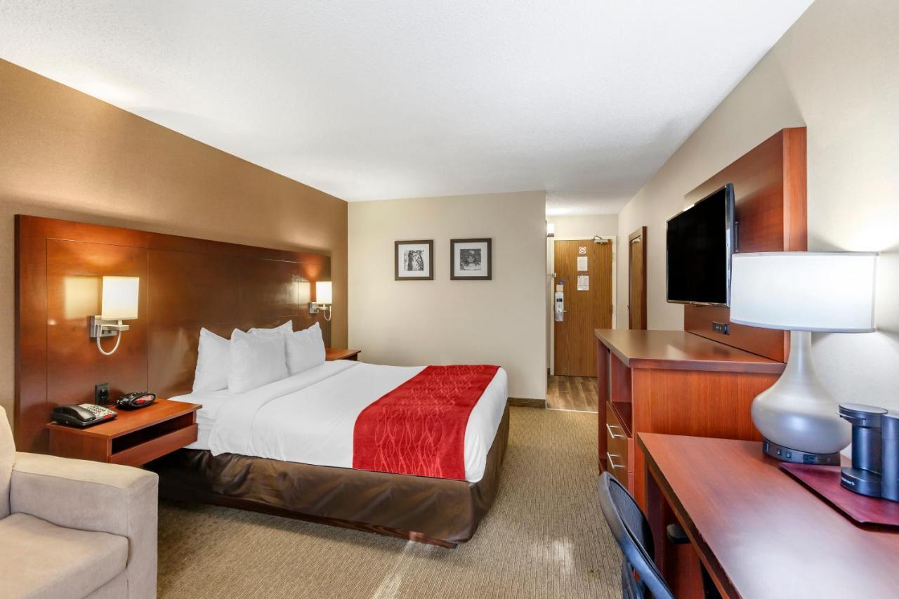 Comfort Inn Airport West Mississauga Buitenkant foto