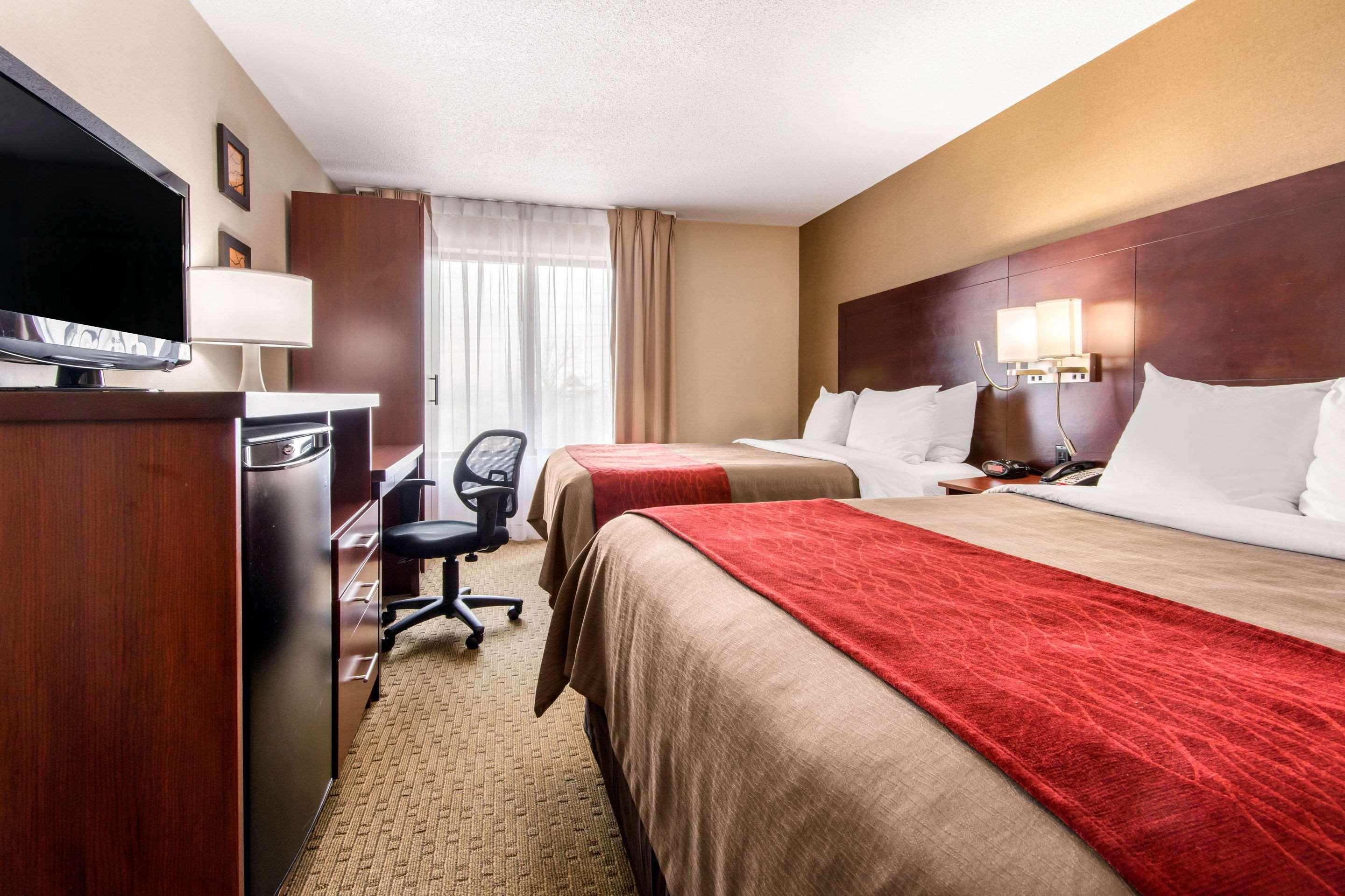 Comfort Inn Airport West Mississauga Buitenkant foto