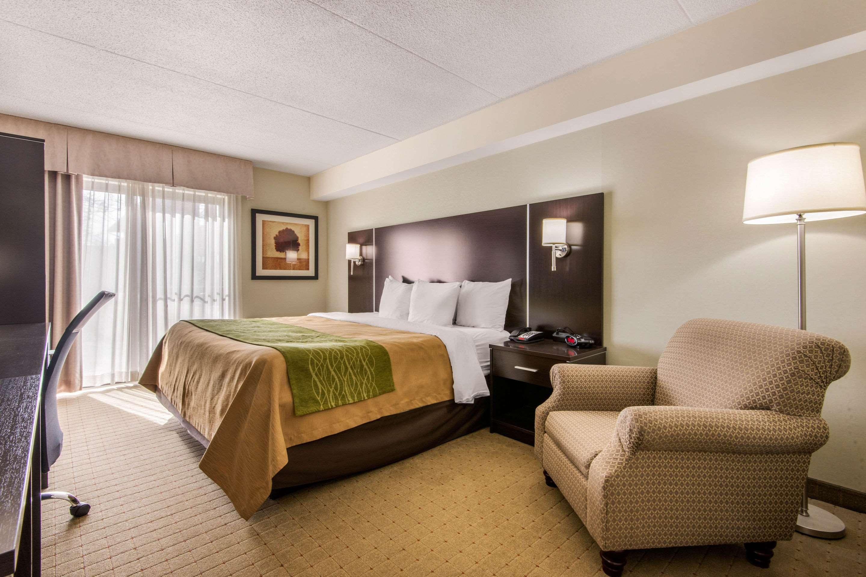 Comfort Inn Airport West Mississauga Buitenkant foto