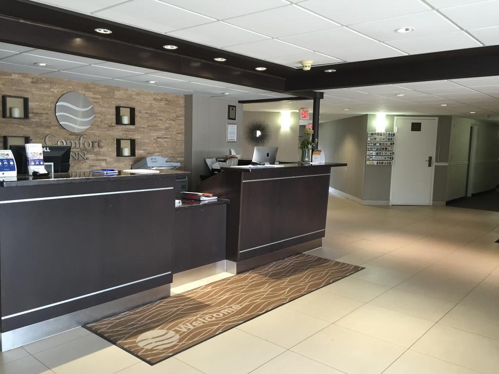 Comfort Inn Airport West Mississauga Buitenkant foto