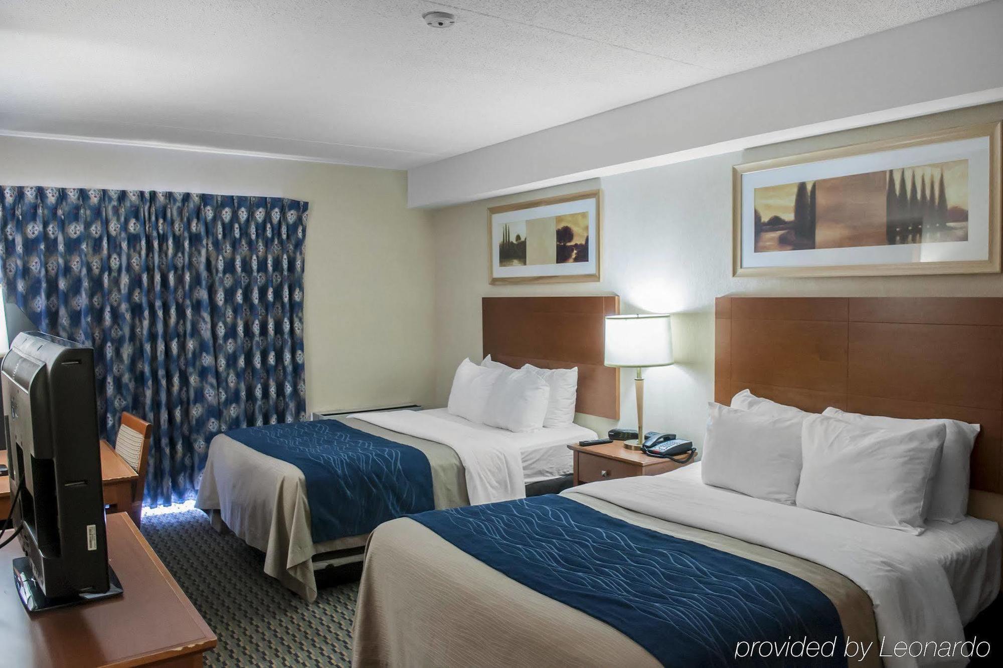 Comfort Inn Airport West Mississauga Buitenkant foto