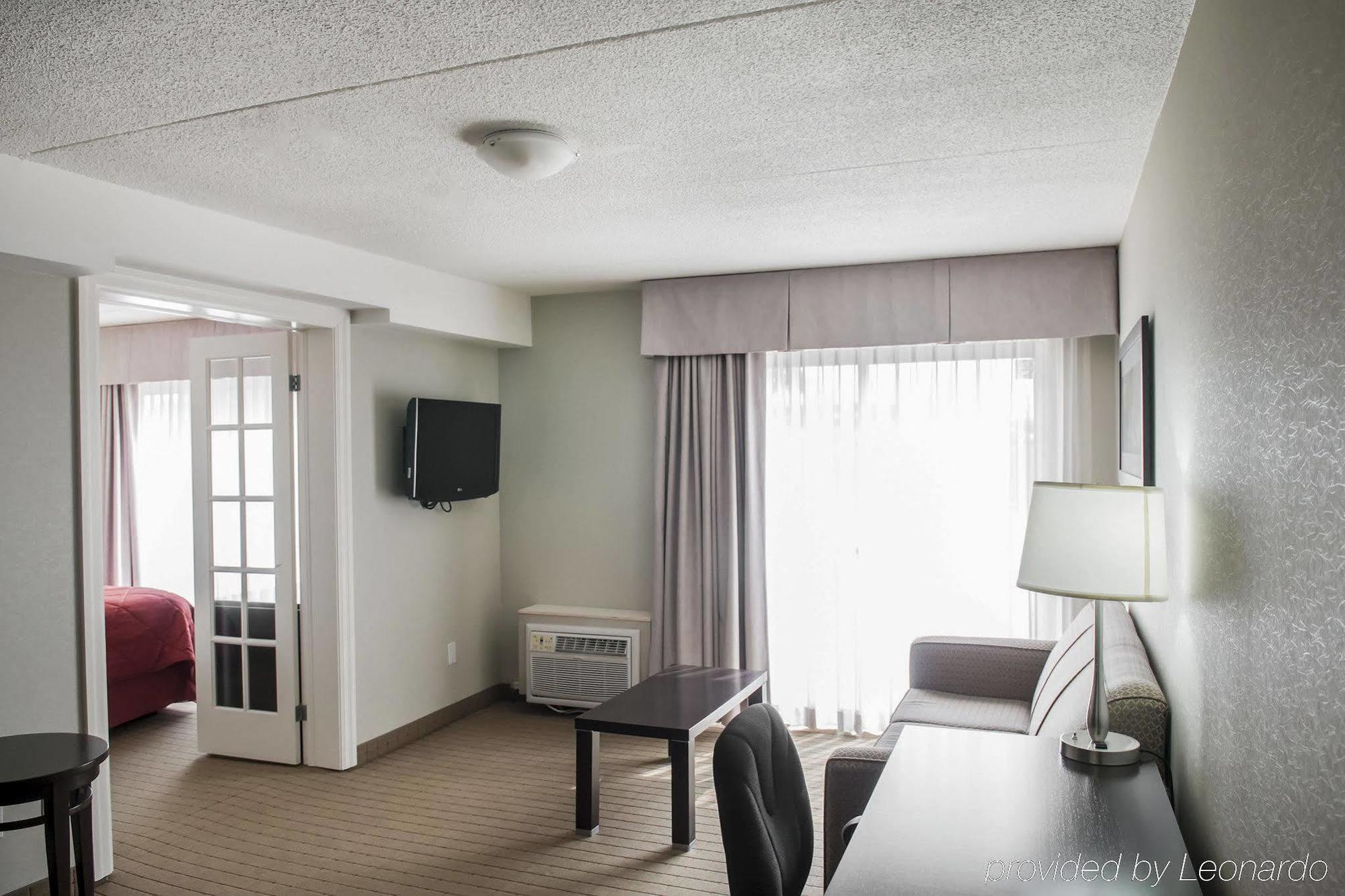 Comfort Inn Airport West Mississauga Buitenkant foto