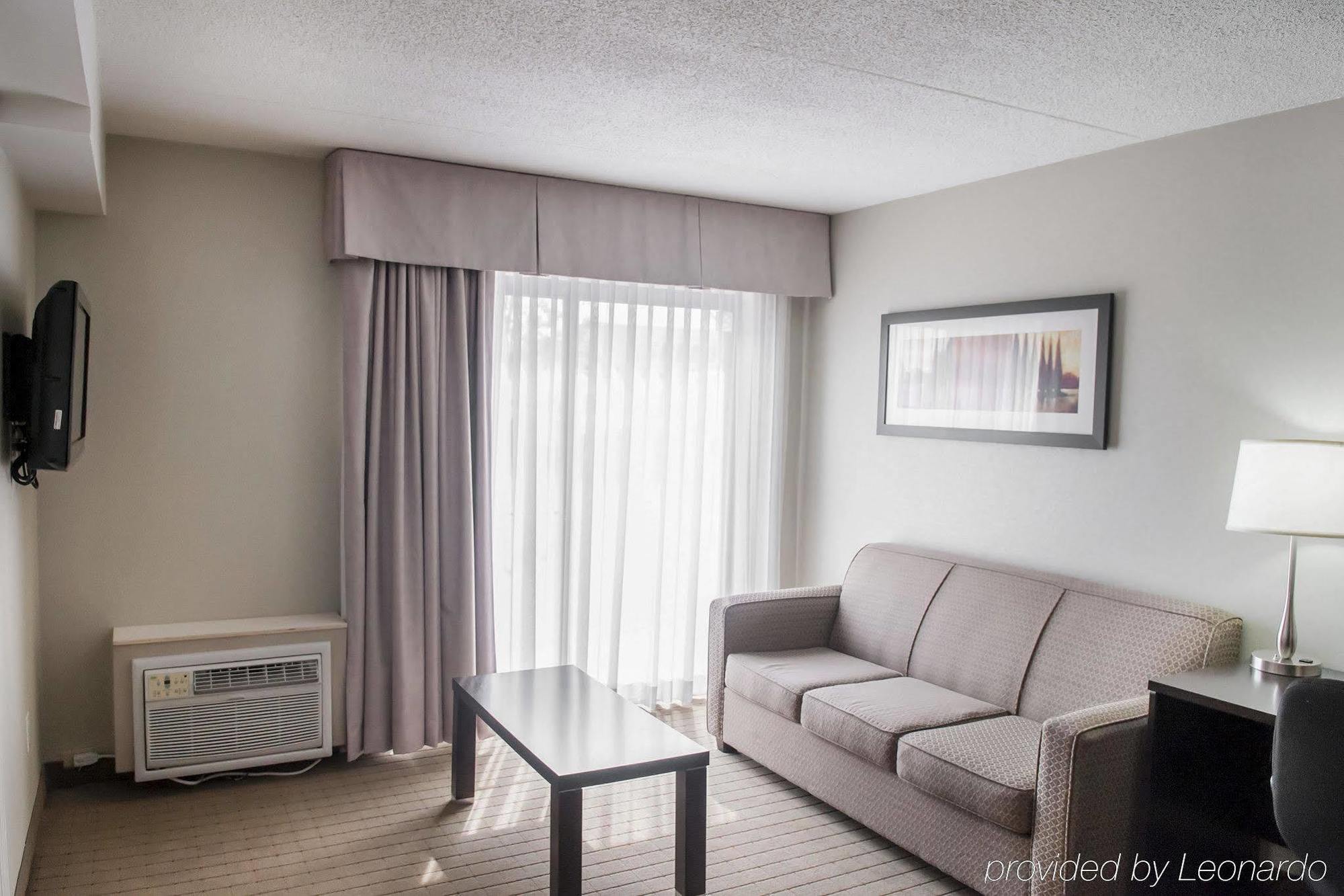Comfort Inn Airport West Mississauga Buitenkant foto