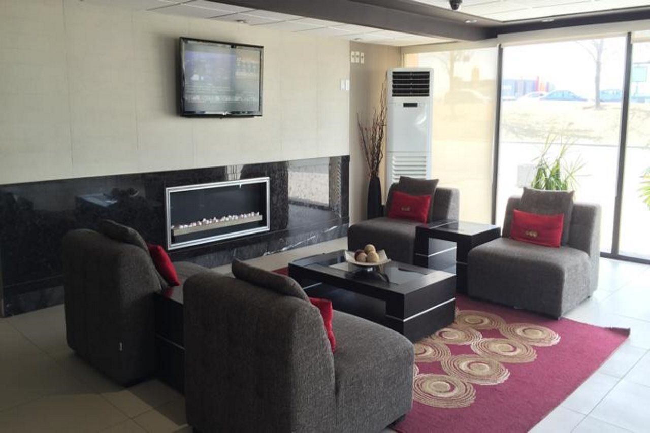 Comfort Inn Airport West Mississauga Buitenkant foto
